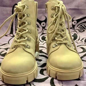 NIP Sun + Stone Ruthee Faux Leather Ankle Boots Size:  5.5